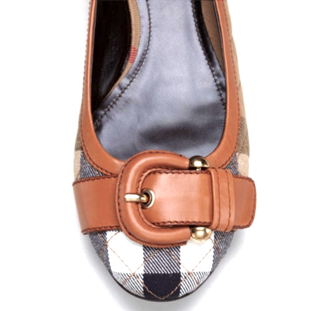 Burberry Quilted Check Buckle Flat - Picture 11 of 16